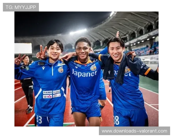 长崎成功丸前锋德克里希亚诺欧战经验 曾随里加足球学院征战欧联杯