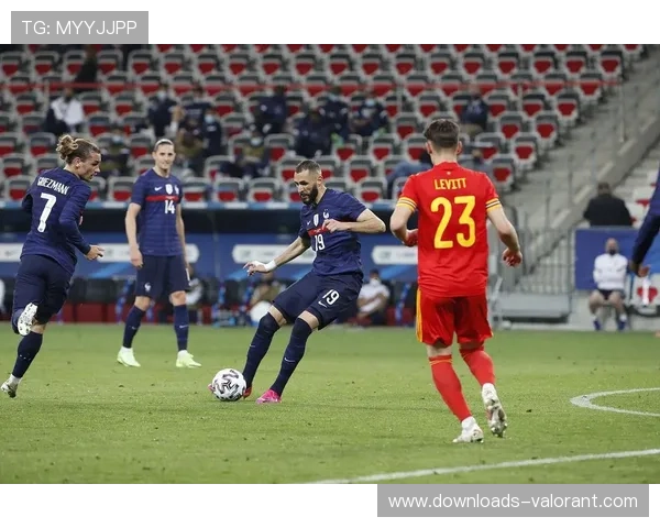 法甲海外办赛争议持续,球迷权益与商业扩张如何平衡