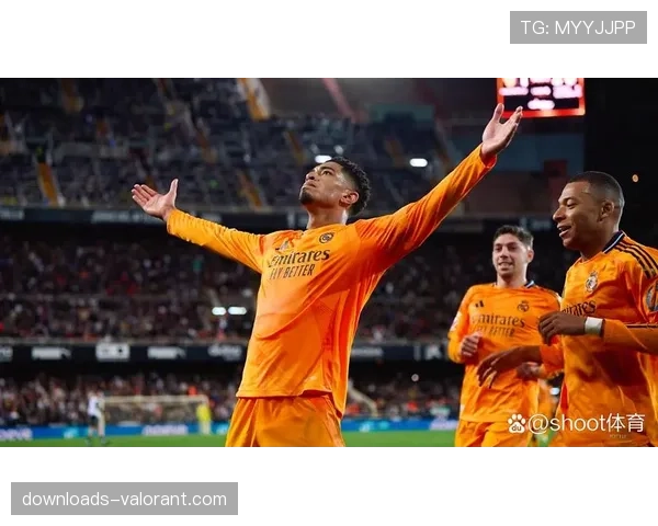 贝林厄姆接受BBC专访:谈及在皇马首个赛季的适应与欧冠雄心 贝林厄姆接受BBC专访:谈及在皇马首个赛季的适应与欧冠雄心